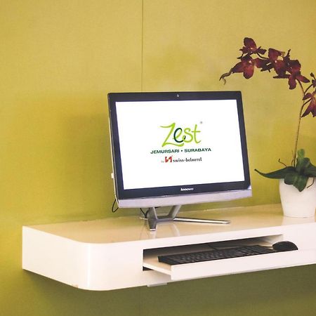 Zest Jemursari By Swiss-Belhotel International Surabaya Kültér fotó
