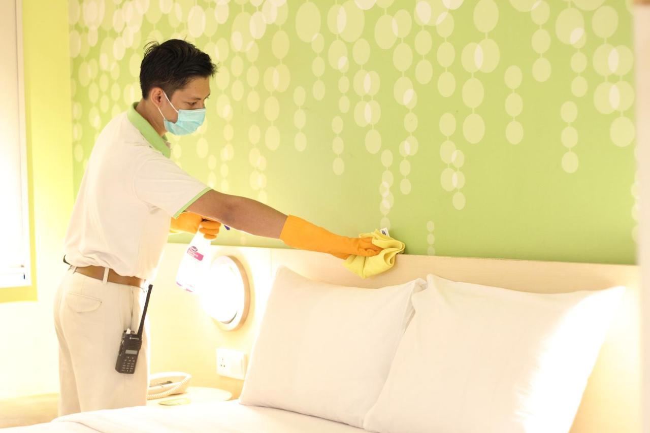 Zest Jemursari By Swiss-Belhotel International Surabaya Kültér fotó