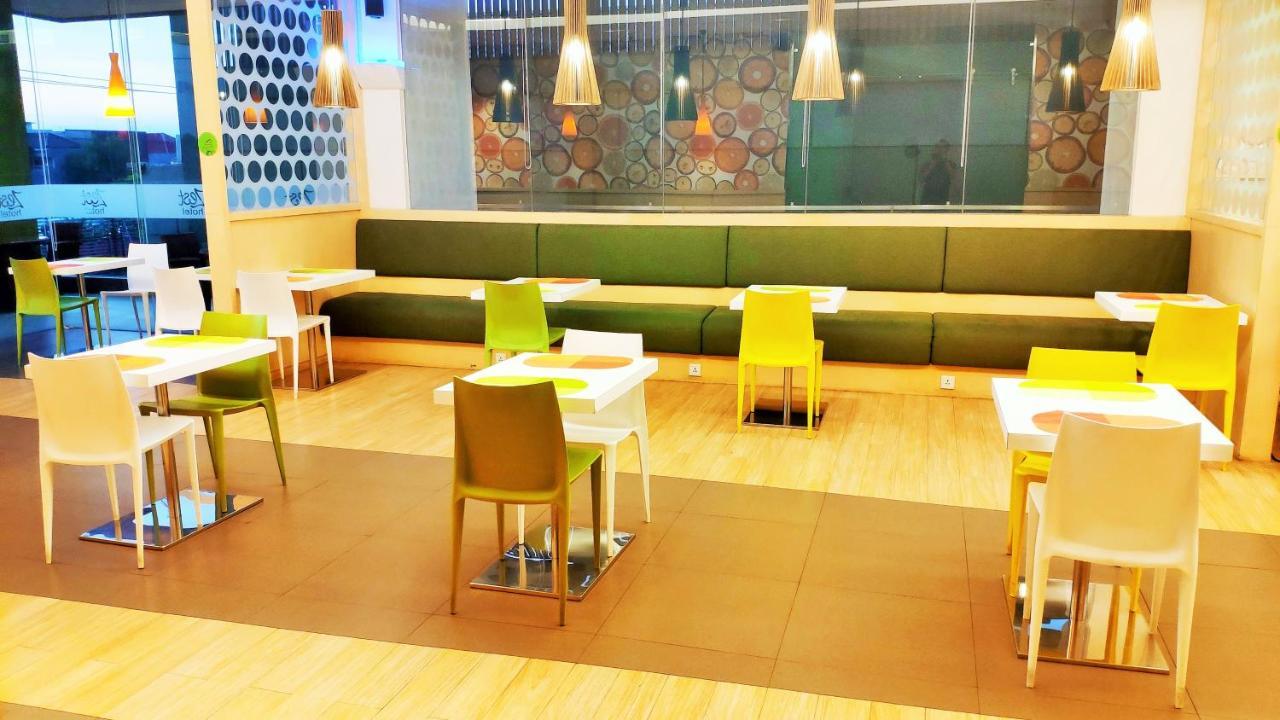 Zest Jemursari By Swiss-Belhotel International Surabaya Kültér fotó