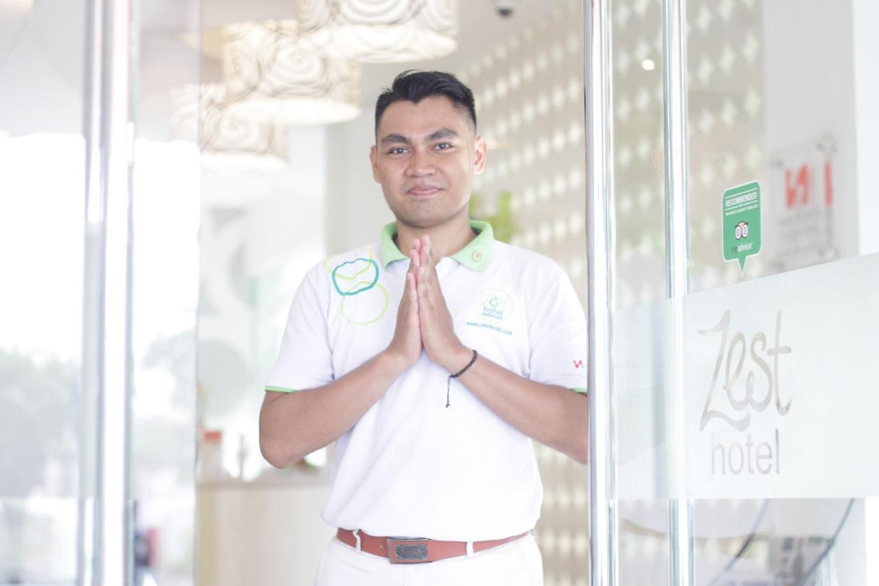 Zest Jemursari By Swiss-Belhotel International Surabaya Kültér fotó