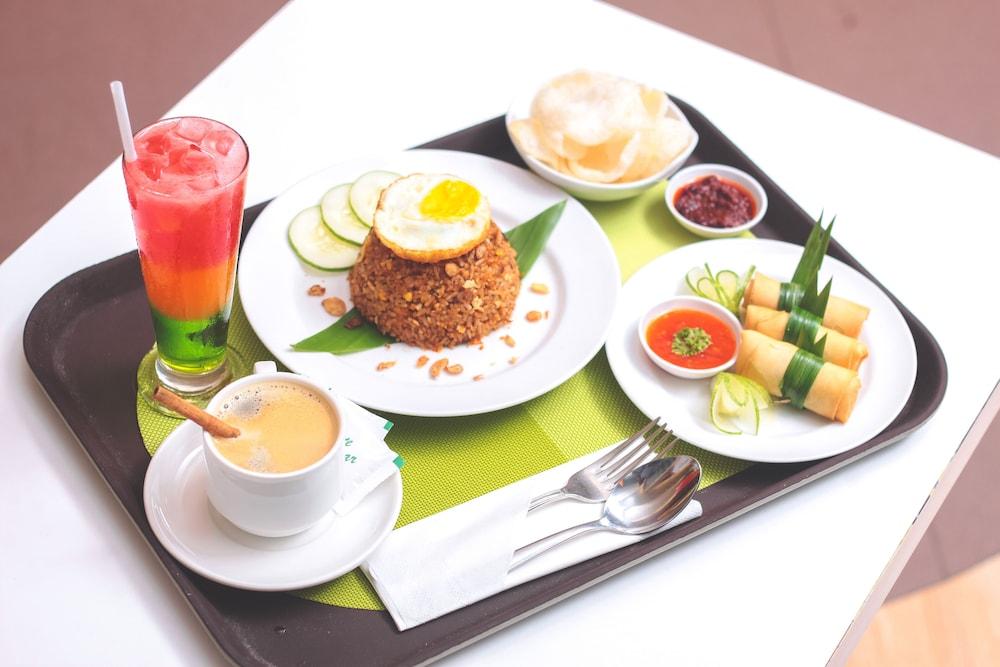 Zest Jemursari By Swiss-Belhotel International Surabaya Kültér fotó
