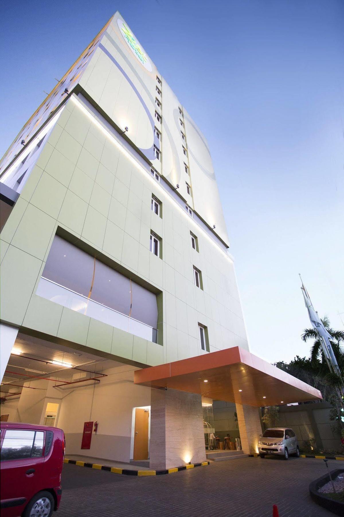 Zest Jemursari By Swiss-Belhotel International Surabaya Kültér fotó