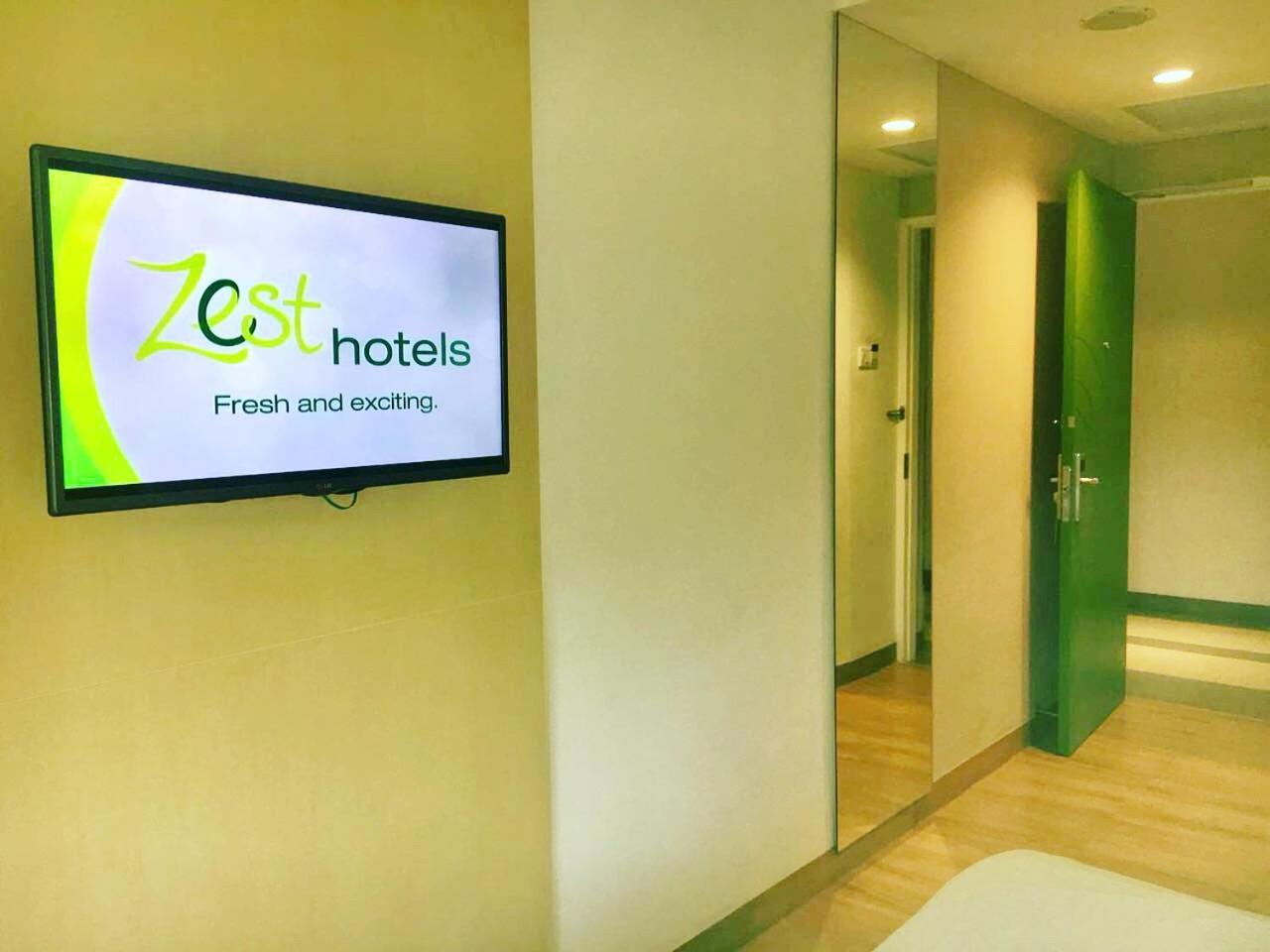 Zest Jemursari By Swiss-Belhotel International Surabaya Kültér fotó